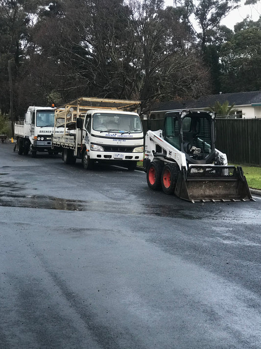 Bobcat, Tipper and Excavation Work